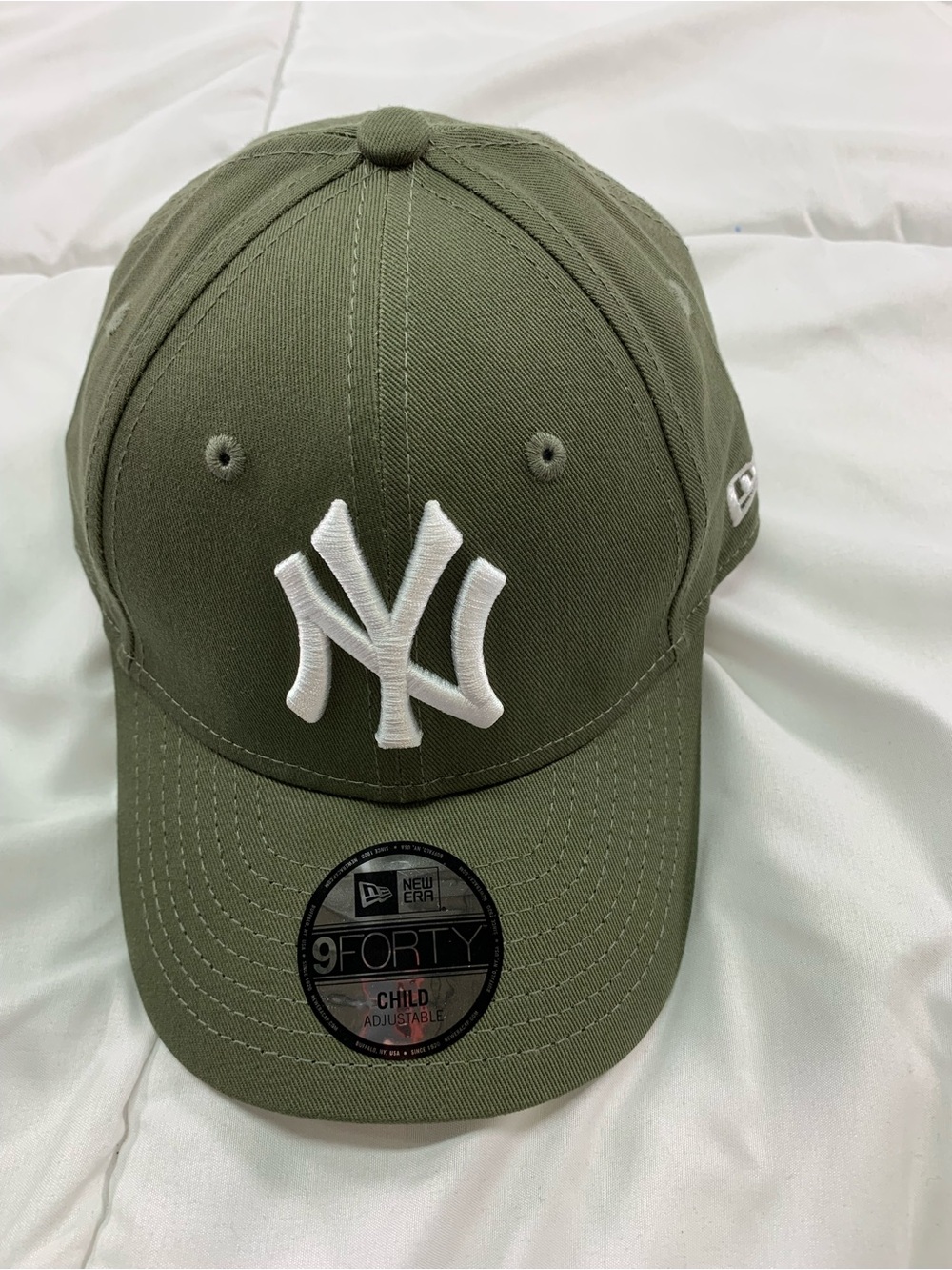 Preloved New Era hat size Child’s